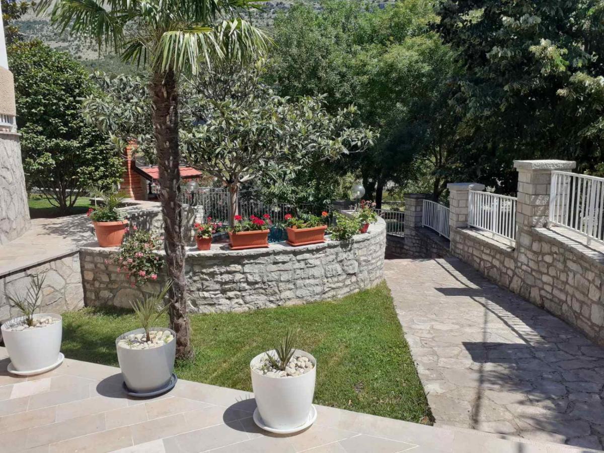 River Side Trebinje Hotell Eksteriør bilde