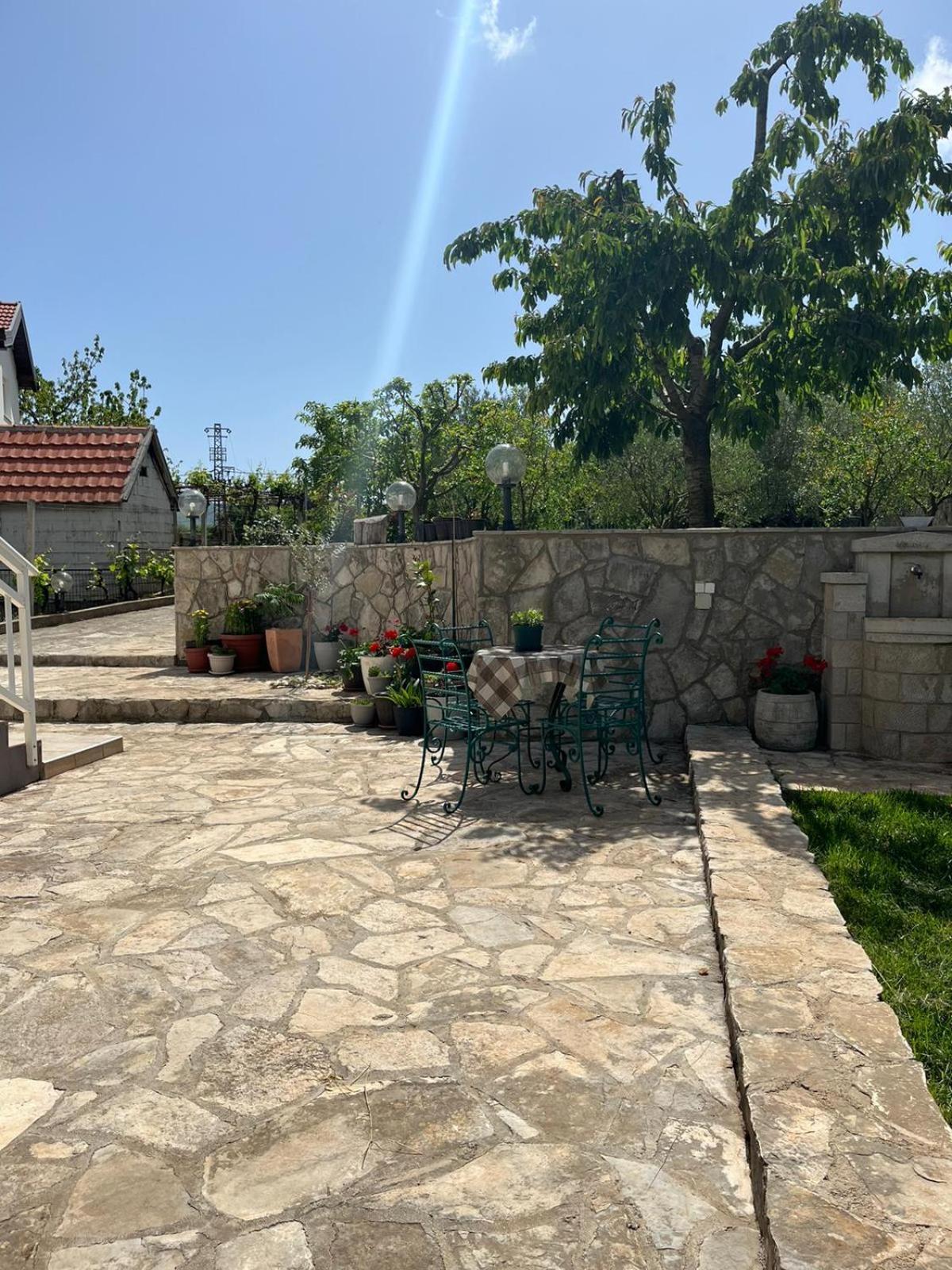 River Side Trebinje Hotell Eksteriør bilde