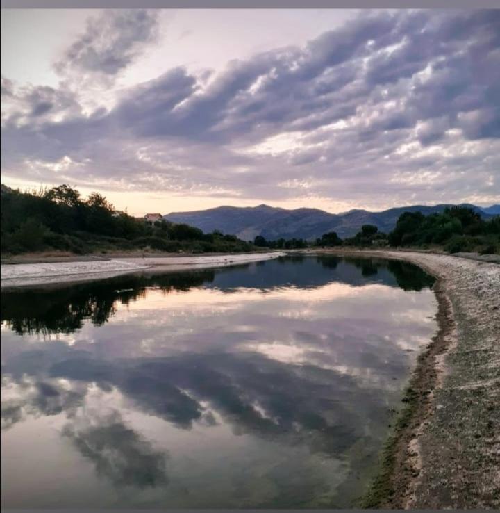 River Side Trebinje Hotell Eksteriør bilde